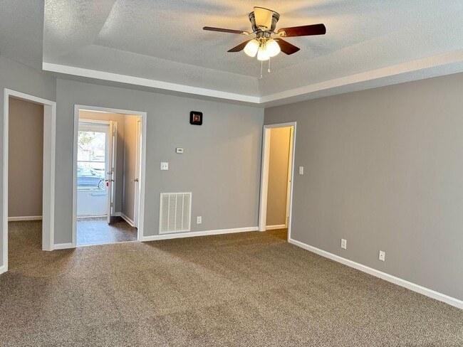 Building Photo - Charming 3-bedroom, 2-bathroom house with 1 Car Garage!