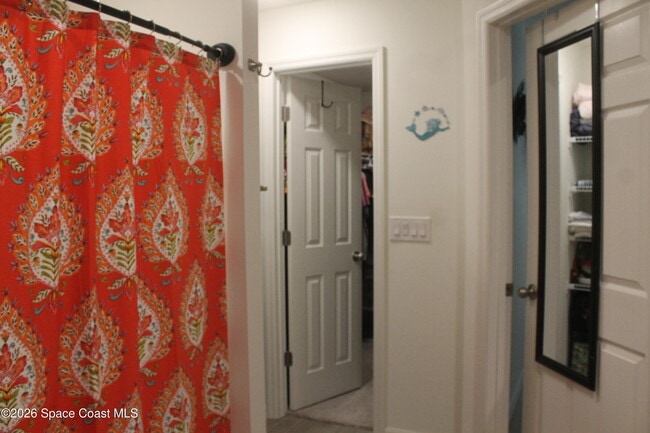 Building Photo - 3230 Halden Ave SE