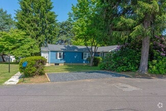 Building Photo - 446 Clearview Ave