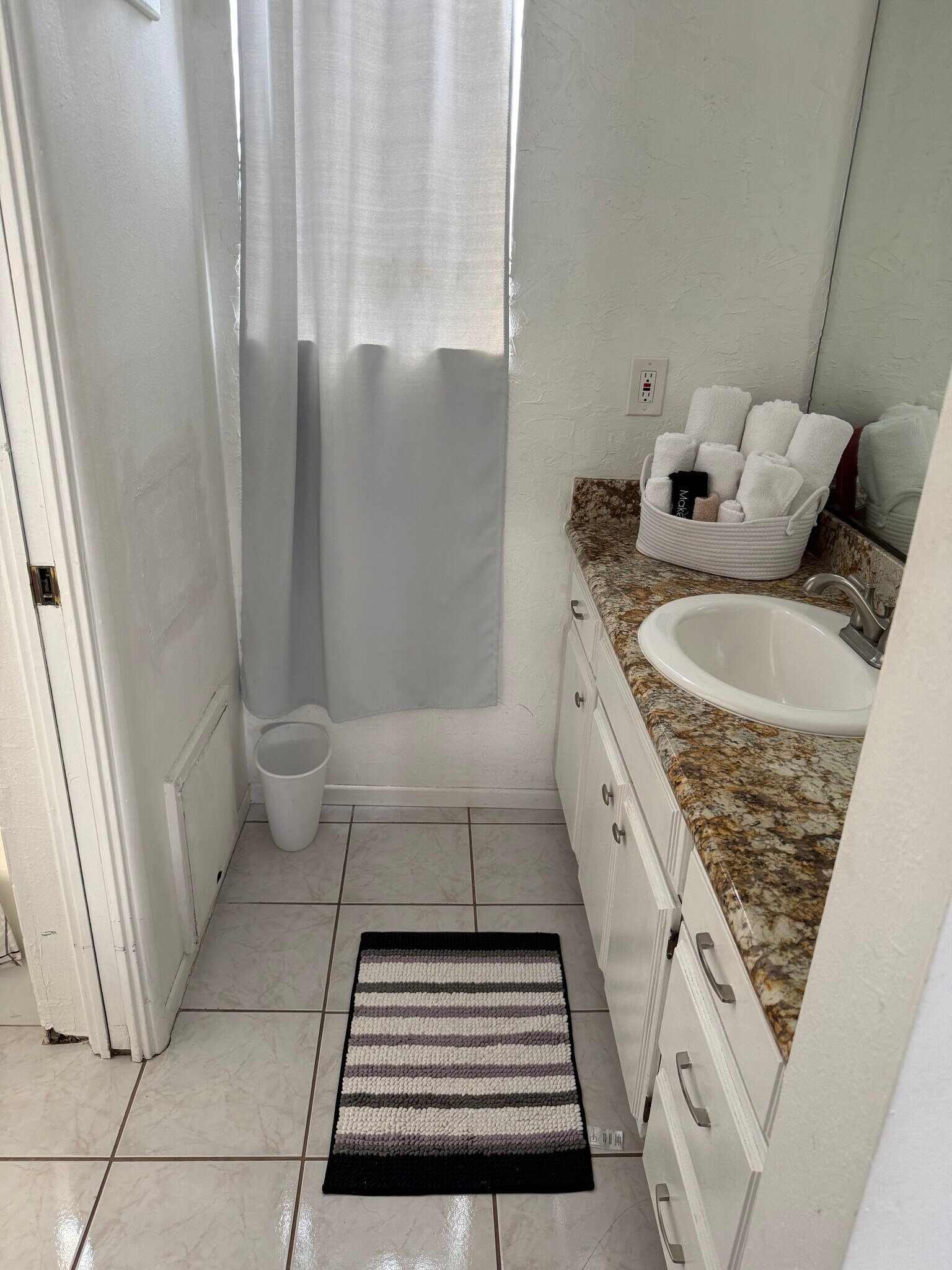 Building Photo - 11917 Orizaba Ave