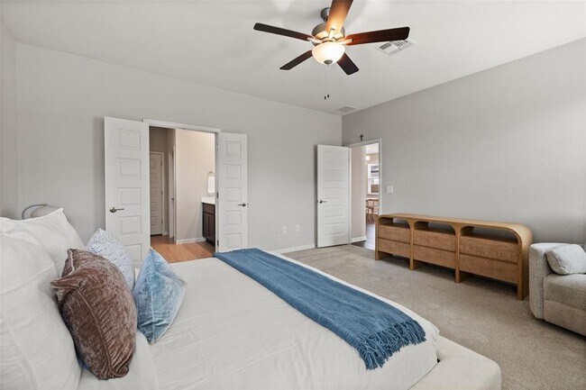 Building Photo - 9809 Eloquence Dr