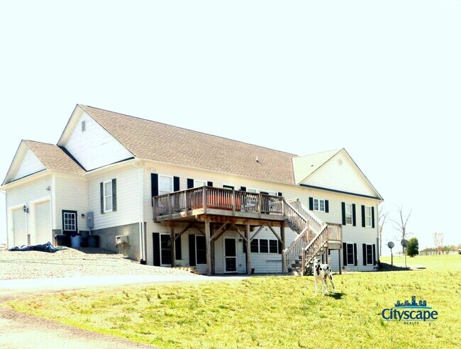 Building Photo - 4646 Old Fredericksburg Rd