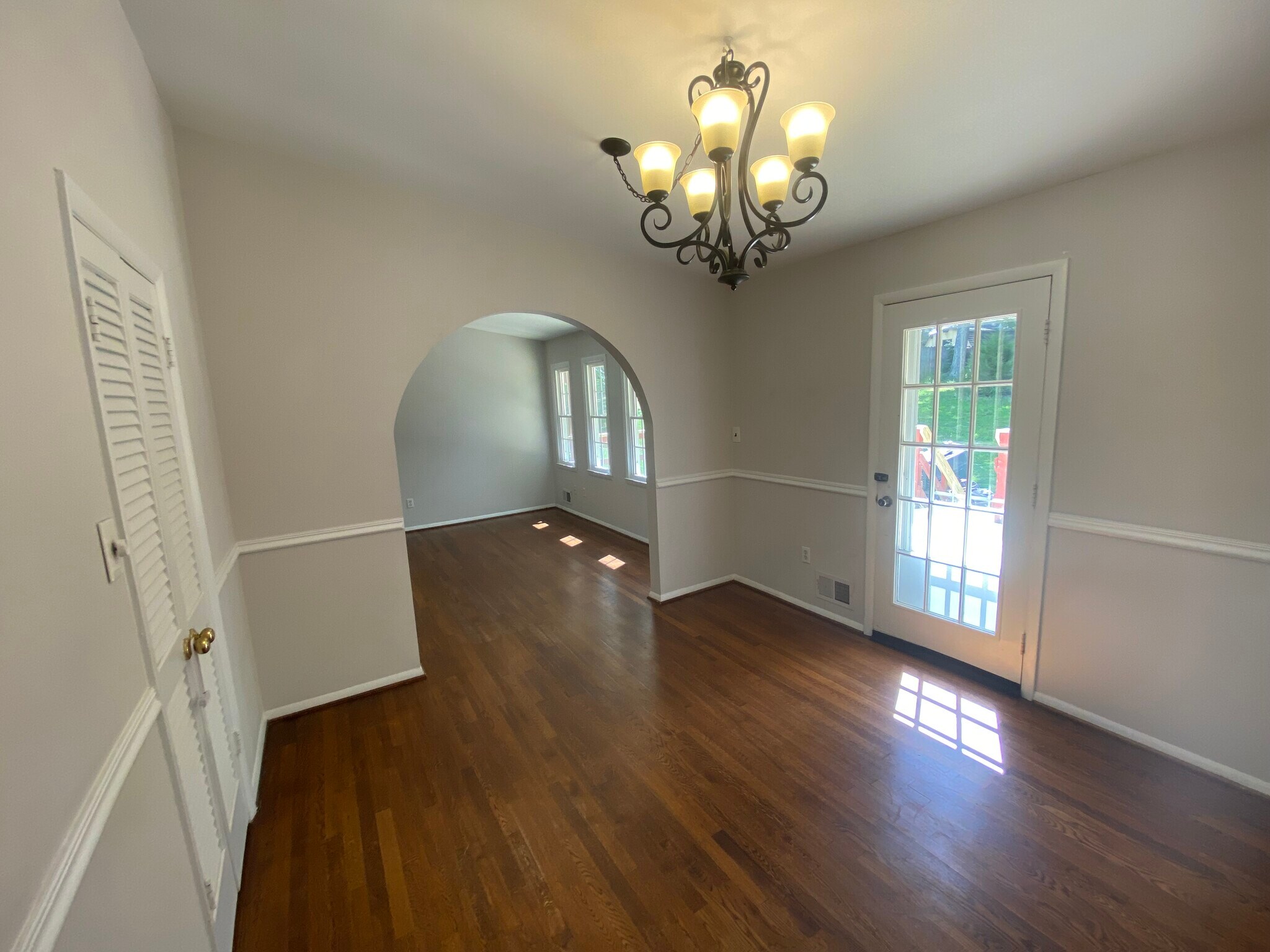 Dining room - 4616 Twinbrook Rd