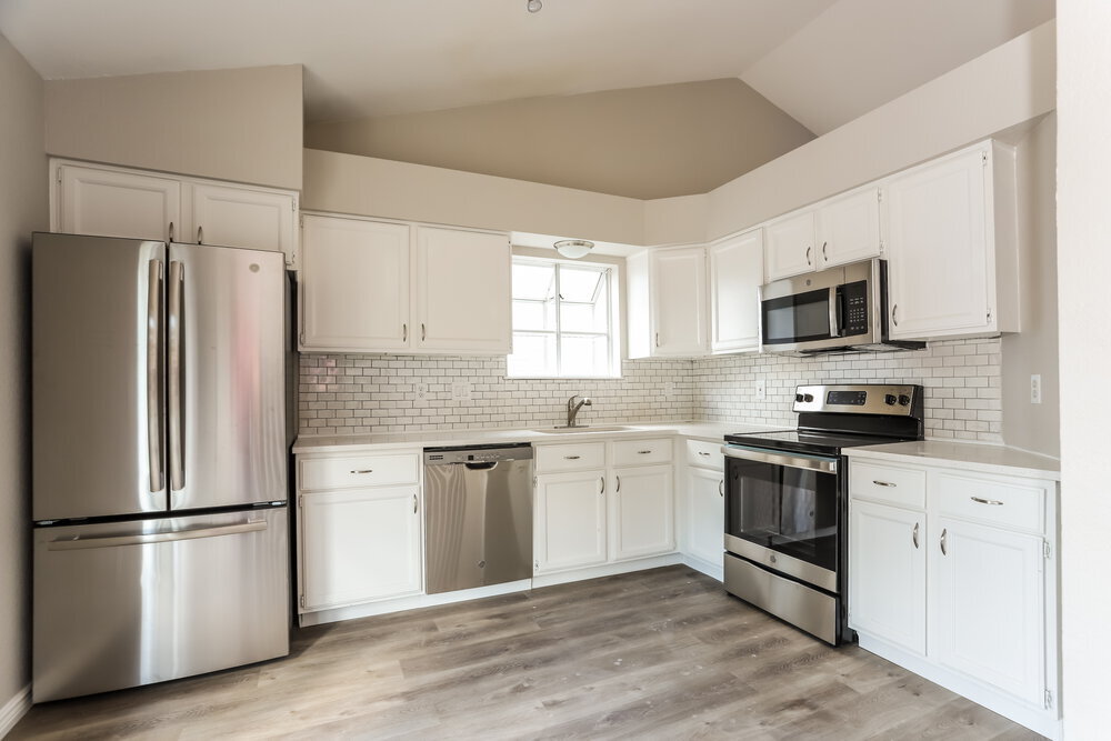 Building Photo - 7693 Halleys Dr