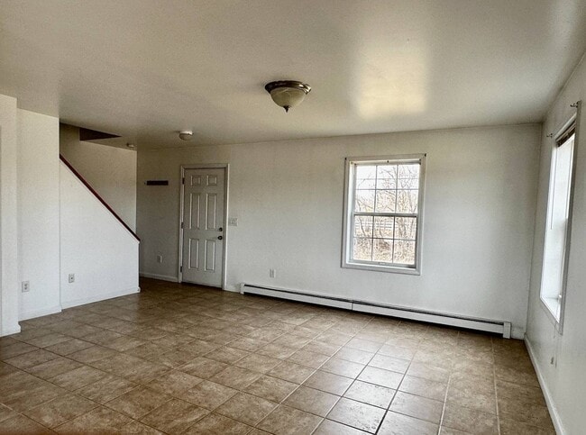 Building Photo - 376 NY-32