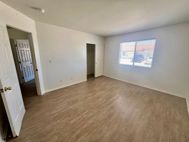 Building Photo - 6685 Ocotillo Ave