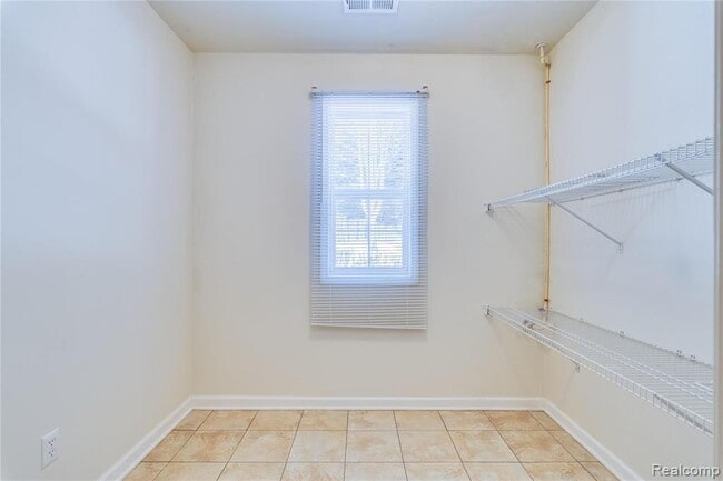 Building Photo - 28515 Carlton Way Dr