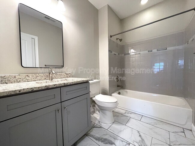 Building Photo - 929 Ramseur St