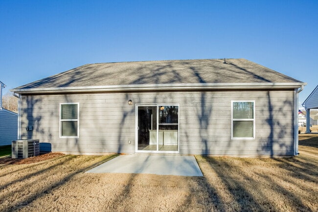 Building Photo - 217 Colonial Reserve Ave