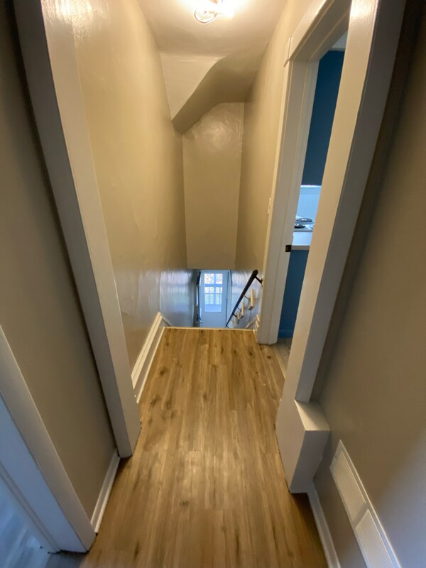 Building Photo - 902 Townline Rd