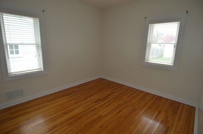 Building Photo - Wonderful 2 Bedroom/2 Bathroom House for Rent
