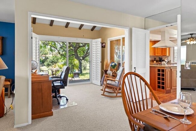 Building Photo - Sweeping Views! Rare and Peaceful 5-home e...