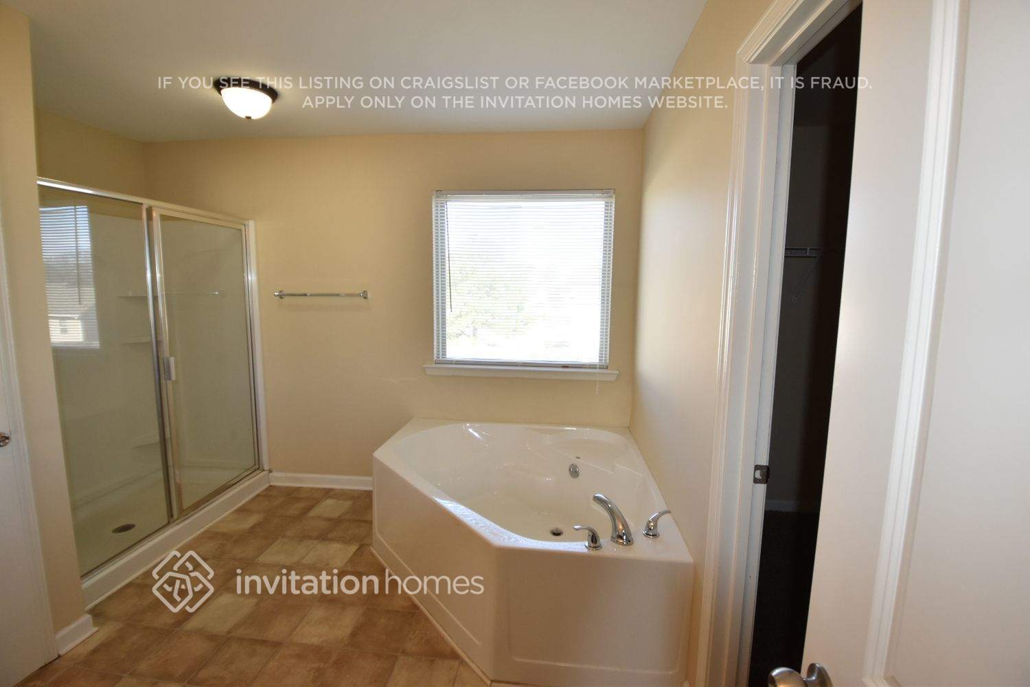 Building Photo - 166 Forrest Hills Dr