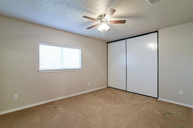 Building Photo - 2106 Delaford Dr