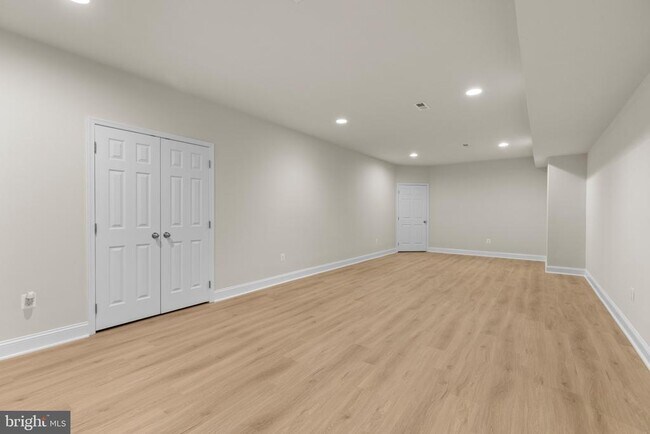 Building Photo - 9724 Centennial Meadows Ln