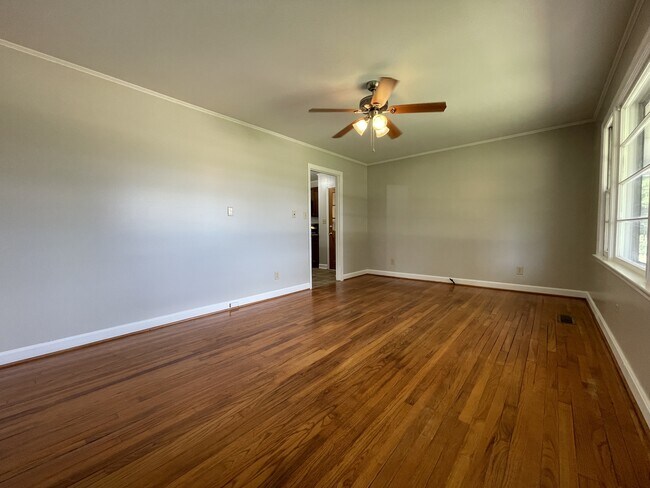 Building Photo - 27 Bethlehem Church Rd