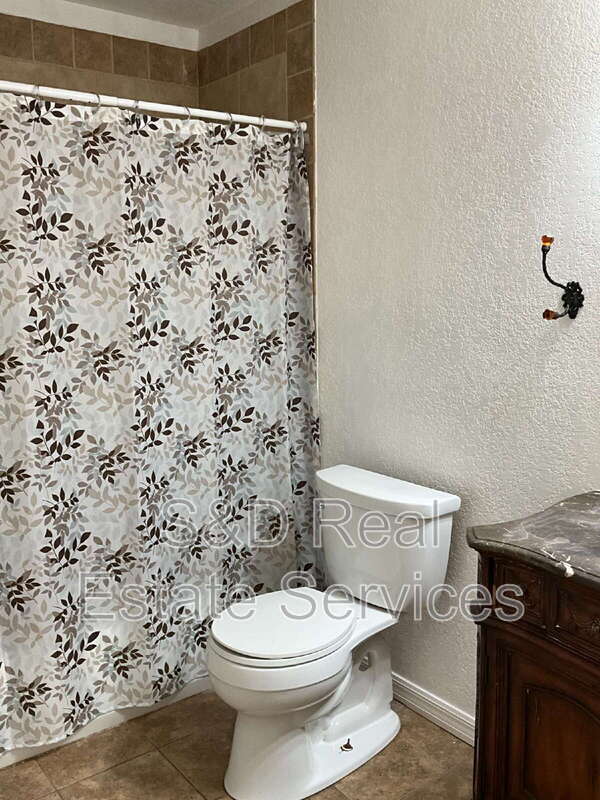 Building Photo - 4038 Doral