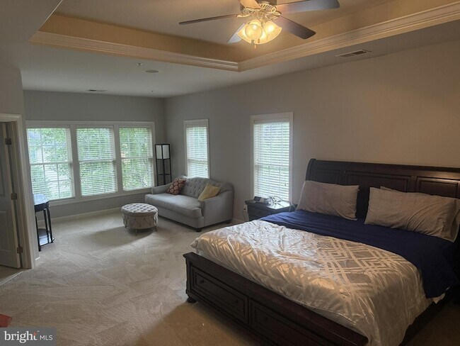 Building Photo - 3008 Hollow Crest Pl