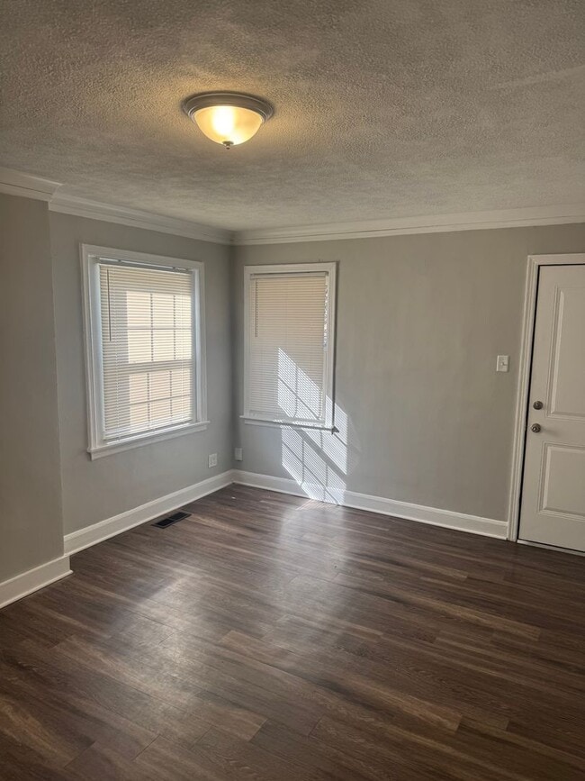 Building Photo - 3678 Nottingham Pl