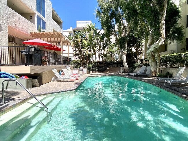 Community Pool - 5325 Newcastle Ave