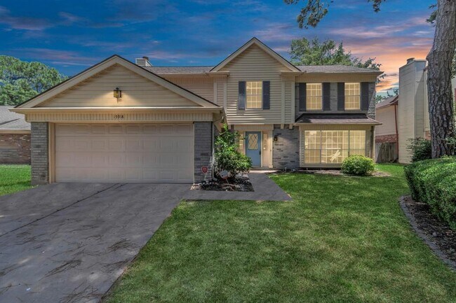Building Photo - 15918 Pinyon Creek Dr