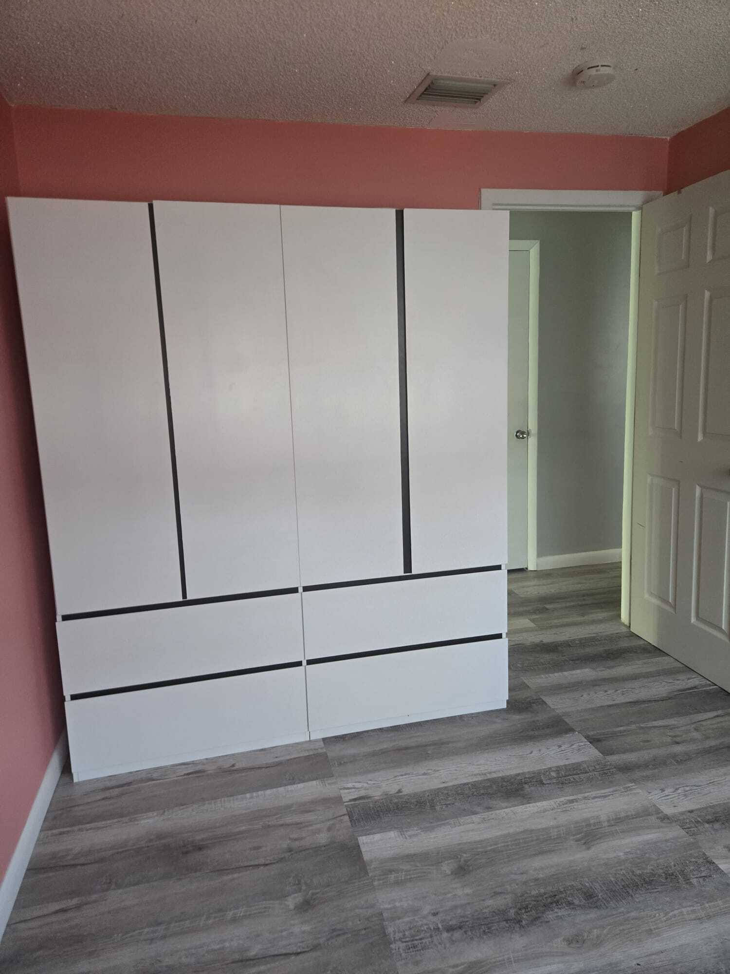 Room #2 - 5354 Marcia Pl