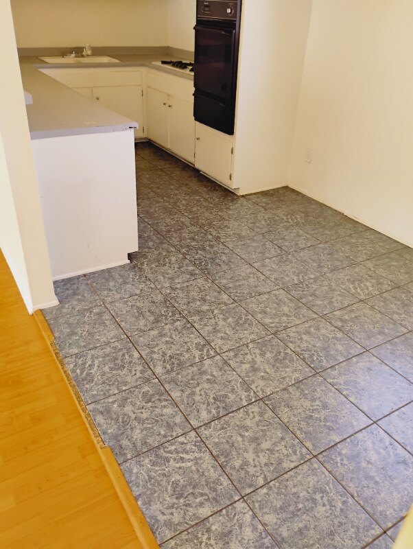 Building Photo - 2937 S Orange Dr