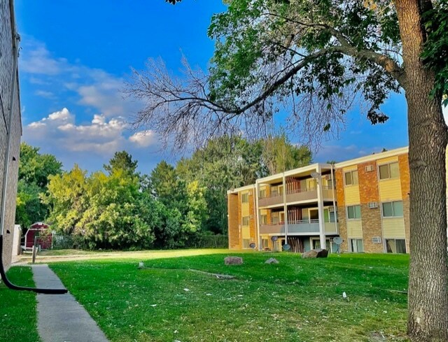 Building Photo - 8304 Zane Ave N