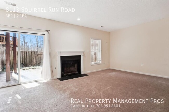 Building Photo - Spacious Garage Townhome w/ Park Views, Gr...