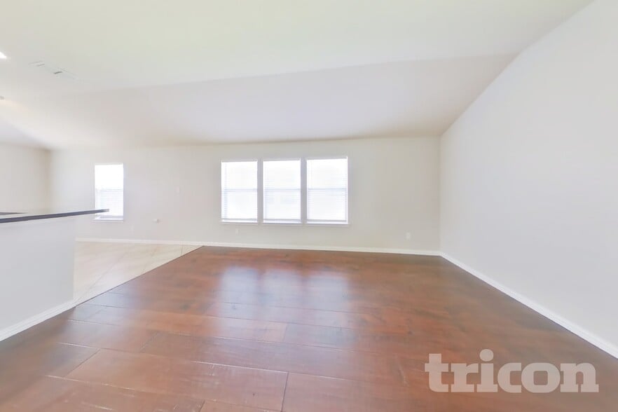 Building Photo - 8621 Sagebrush Trail