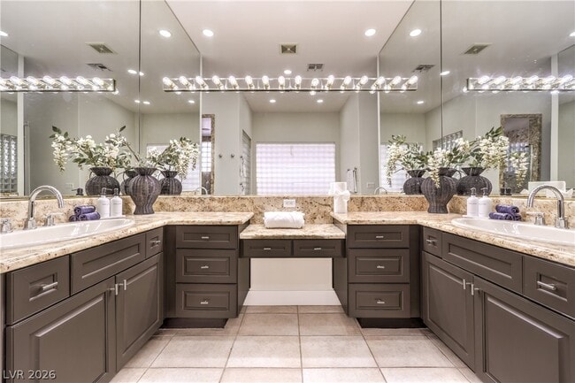 Building Photo - 7520 Captains Harbor Dr