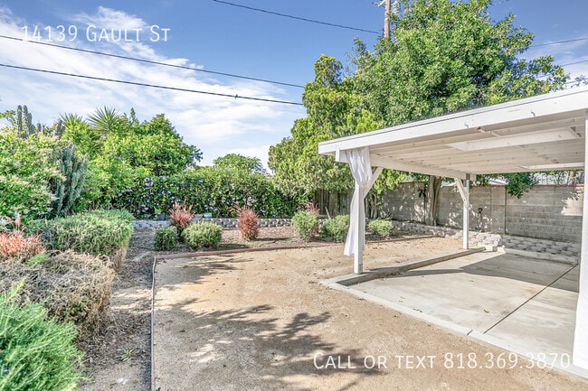 Building Photo - 14139 Gault St