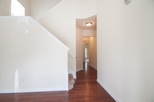 Building Photo - 267 Grenier Terrace NE