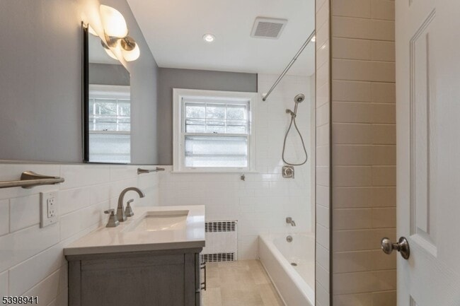 Building Photo - 57 Essex Ave