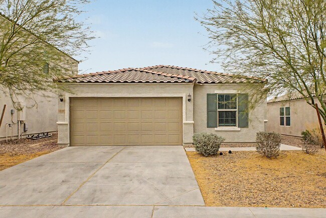 Building Photo - 12586 W Myrtle Ave