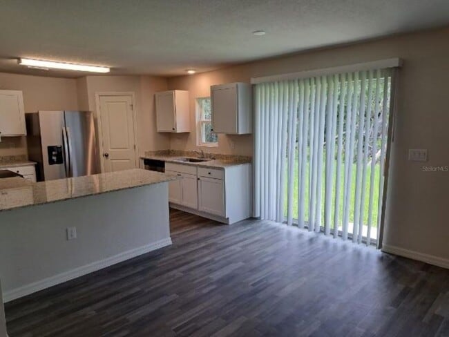 Building Photo - 430 Sherbourne St