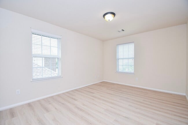 Building Photo - 11819 De Palma Ln