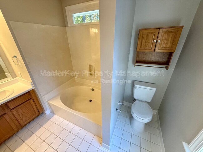 Building Photo - 306 Cary Pines Dr