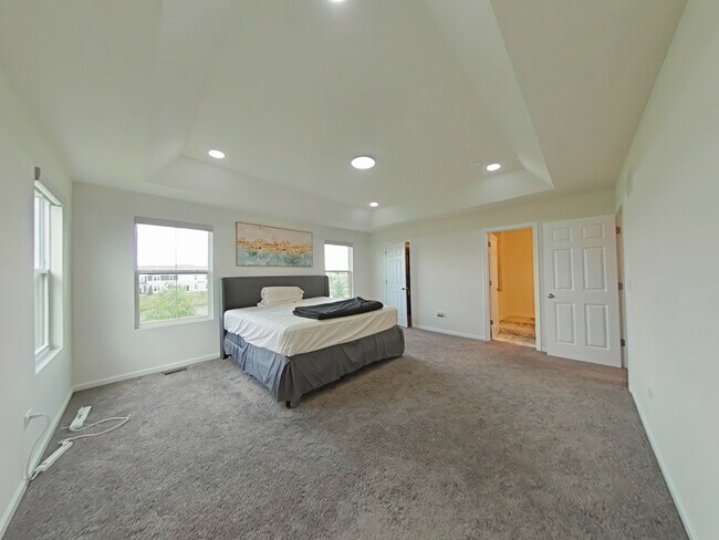 Building Photo - 4200 Chelsea Mnr Cir