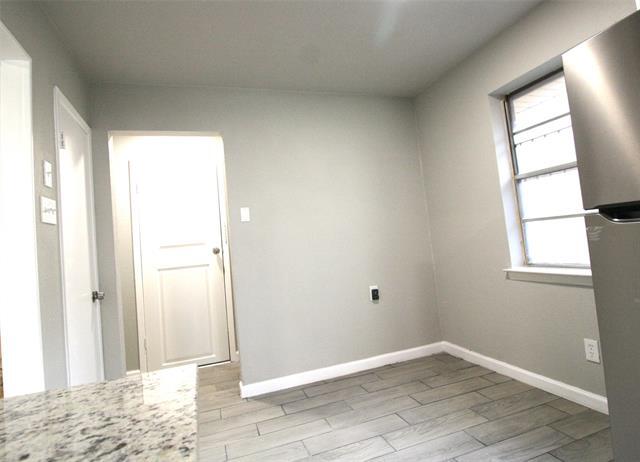 Building Photo - 1222 Weathered St