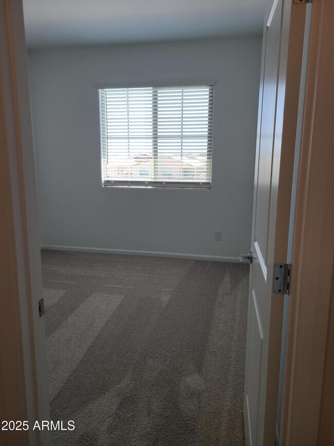 Building Photo - 12354 W Gardenia Ct