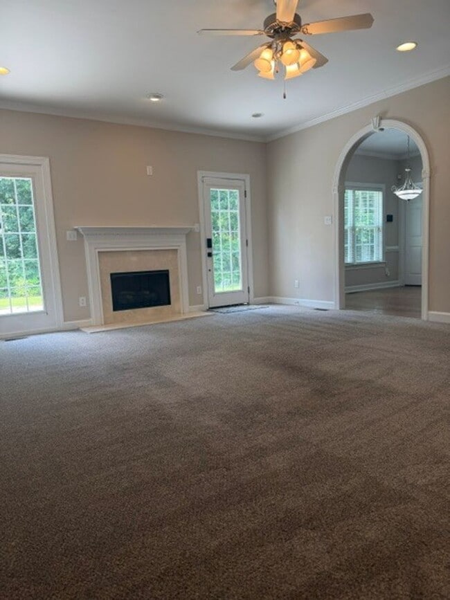 Building Photo - 3 Bed/2 Bath with Bonus Room in CBA Schools