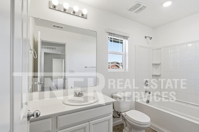 Building Photo - 22 Tulip Ridge Ct.