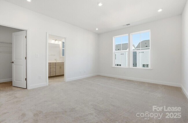 Building Photo - 3224 Drift St