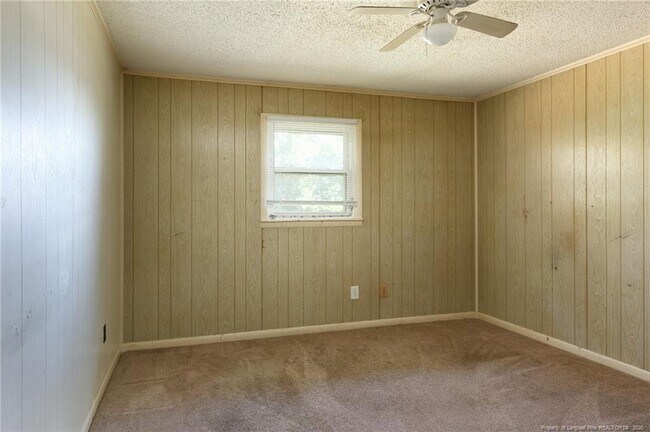 Building Photo - 1045 Rulnick St