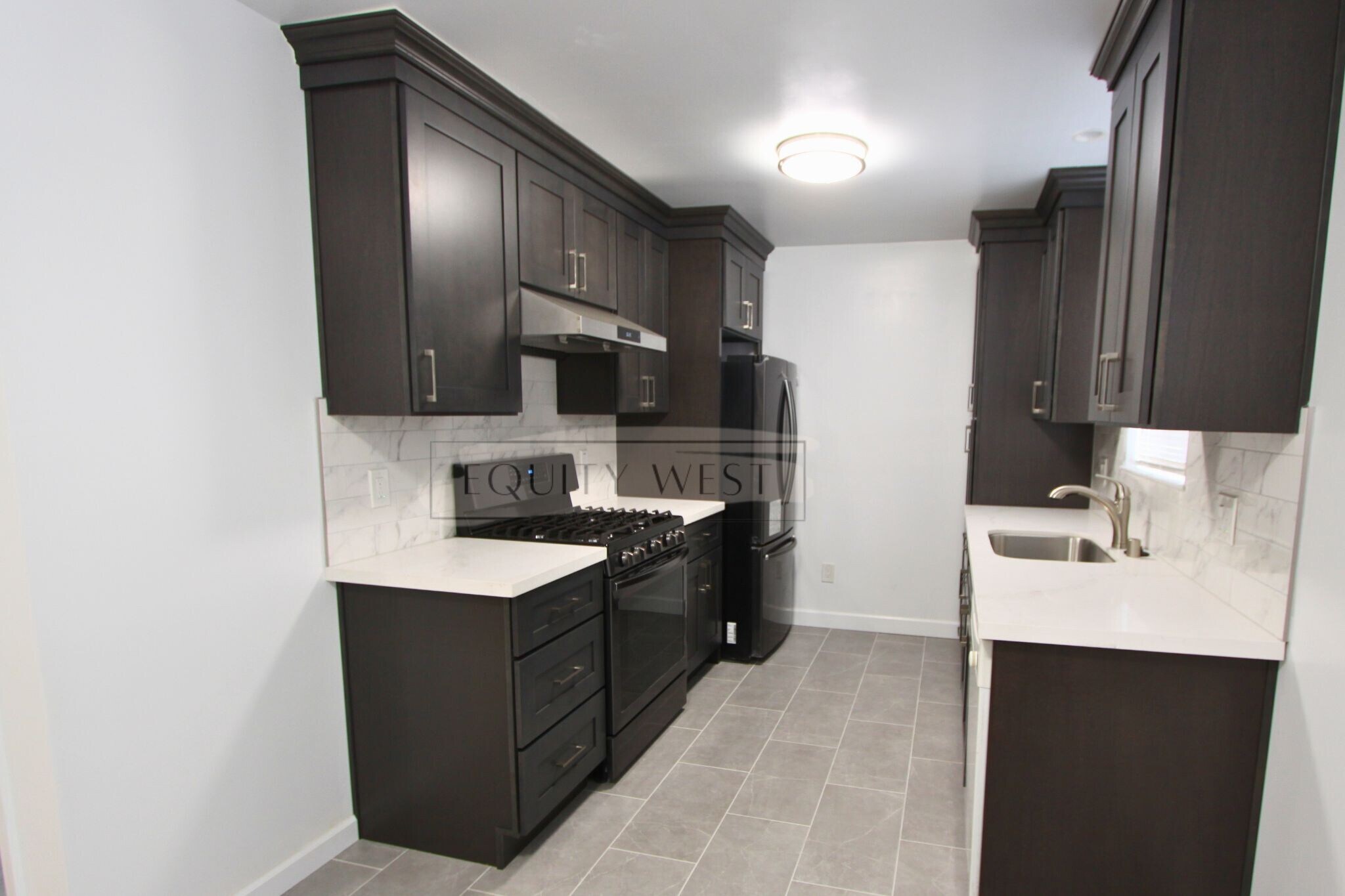 3508 - 3506 Suter St