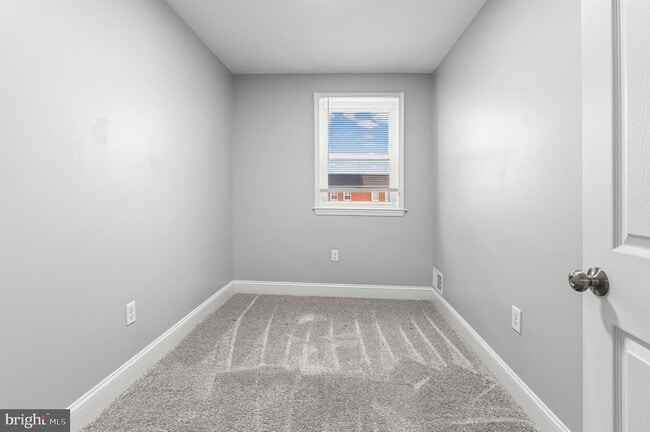 Building Photo - 2203 Redthorn Rd