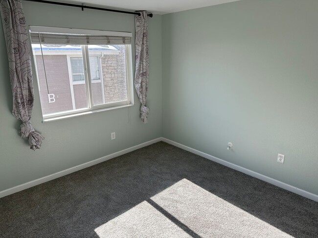 Building Photo - Brandychase at Eastmoor Park 2 Bed 2 Bath ...