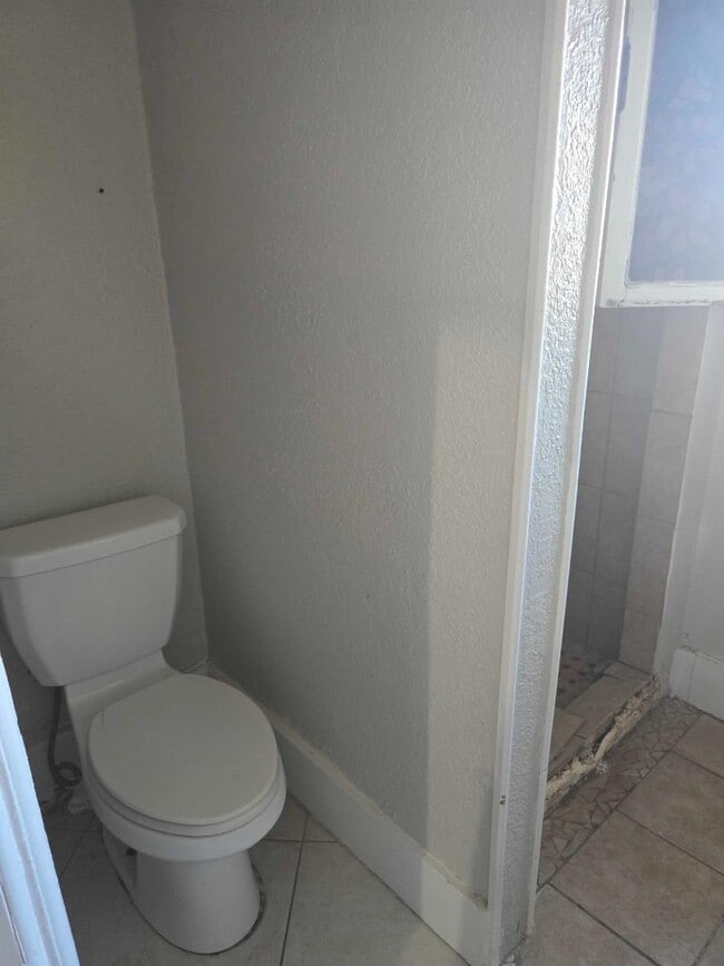 Building Photo - 501 Prospect St