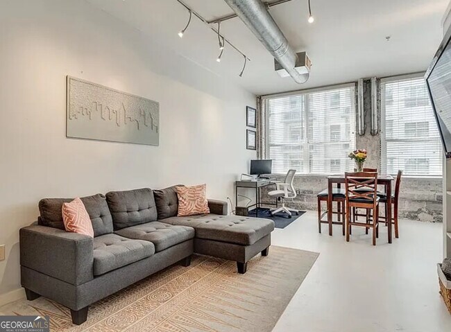 Primary Photo - 800 Peachtree St NE